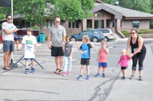 Image of kids at start of race